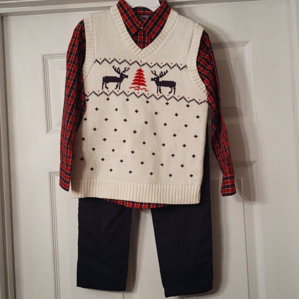 Little boys Winter outfit. Size 5.